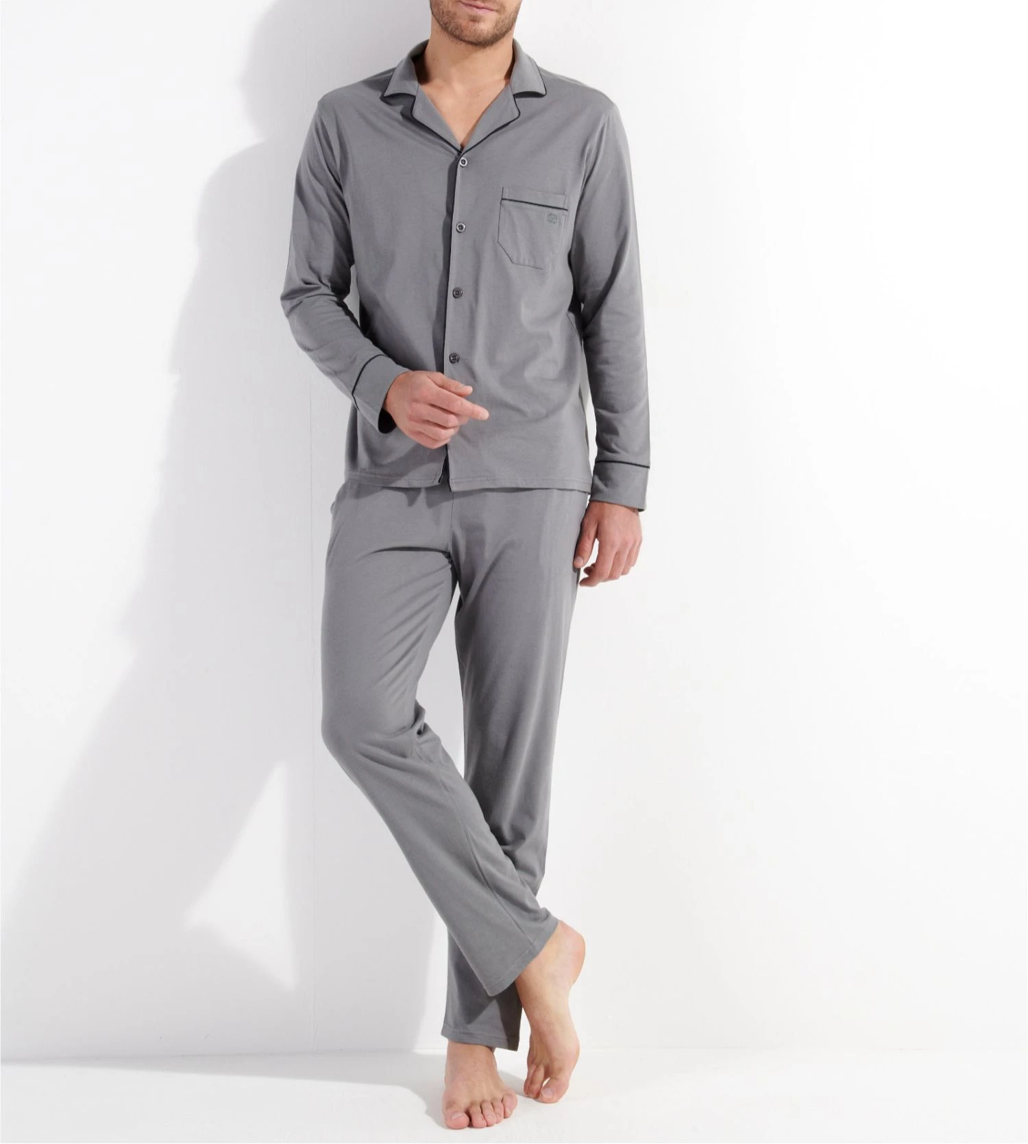 Pyjama élégant avec chemise ALBERT Gris Hom Pyjama élégant Avec Chemise ALBERT Gris -Lingerie Sipp Boutique albert pyj long ent boutonne gris oozu gris