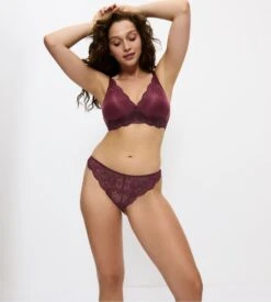 Triumph Tanga Amourette Charm Deep Burgundy -Lingerie Sipp Boutique amourette charm t highleg brazilian tanga 00eg deep burgundy 5