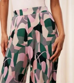 Triumph Pantalon Large A Pinces Aura Spotlight Multi-Colour -Lingerie Sipp Boutique aura spotlight trousers pant large a pince m023 multi colour 2