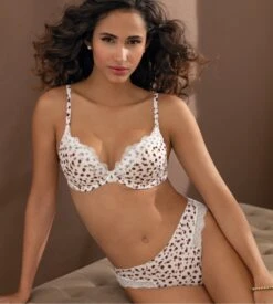 Tanga à Pois Et Dentelle Belle à Craquer Pépites De Chocolat 3 Tanga à Pois Et Dentelle Belle à Craquer Pépites De Chocolat -Lingerie Sipp Boutique belle a craquer tanga pepites de chocolat 3