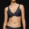 Triumph Soutien Gorge Push Up En Dentelle Body Make Up Illusion Lace Noir