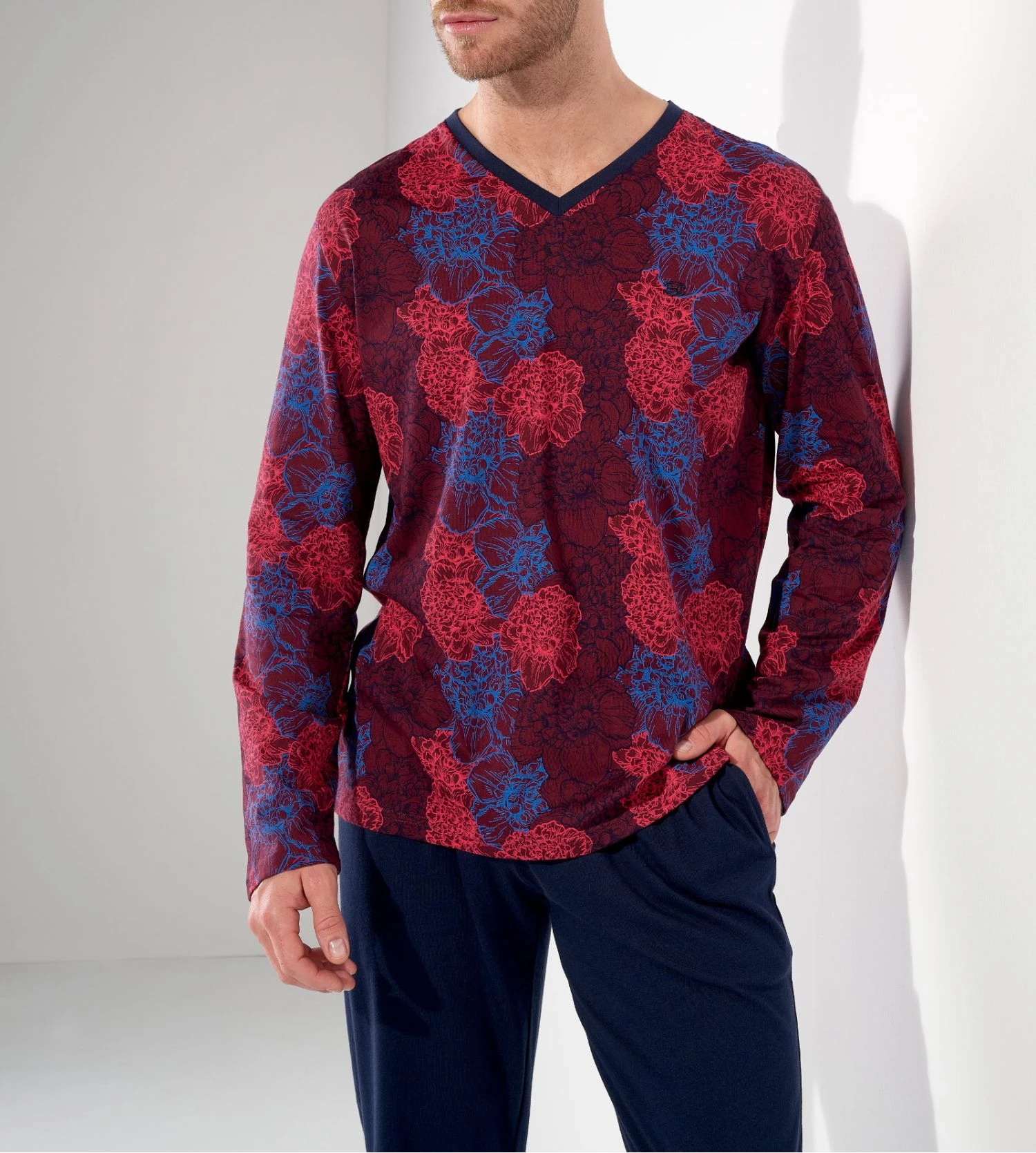 Ensemble de pyjama long pour homme imprimé Bouquet bordeaux Ensemble De Pyjama Long Pour Homme Imprimé Bouquet Bordeaux -Lingerie Sipp Boutique bouquet pyjama bordeaux et bleu coton homme 5