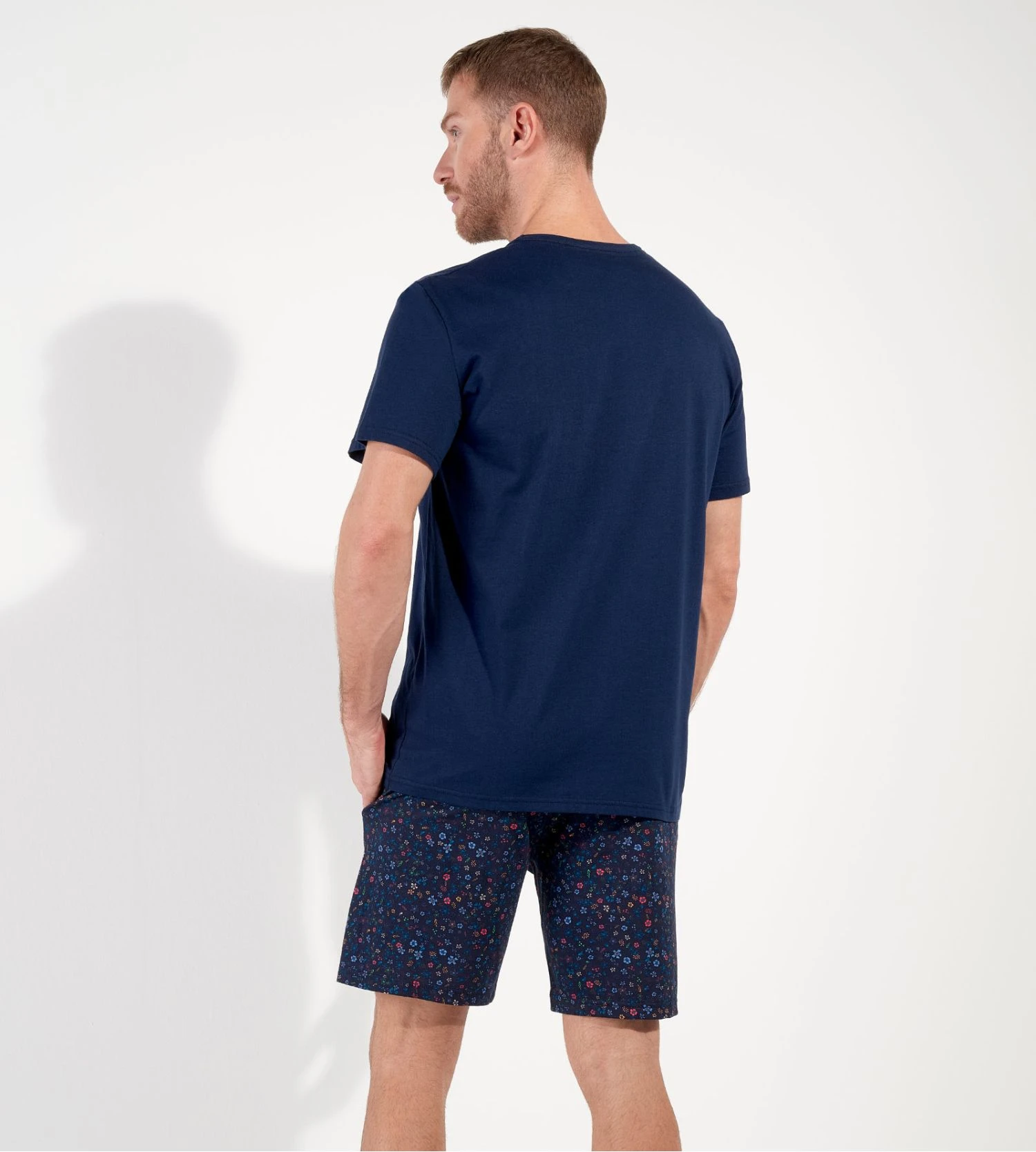 Pyjama court bleu marine homme aux motifs à fleurs Broceliande Pyjama Court Bleu Marine Homme Aux Motifs à Fleurs Broceliande -Lingerie Sipp Boutique broceliande pyj u court i0ra navy print 5