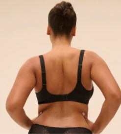 Simone Perele Soutien Gorge à Coques Moulées Noir Caresse 3 Simone Perele Soutien Gorge à Coques Moulées Noir Caresse -Lingerie Sipp Boutique caresse soutien gorge moule noir 3