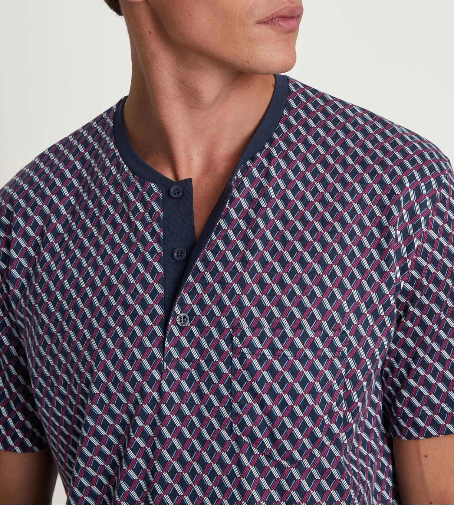 Chemise de nuit homme boutonnée Relax Imprint Mars Red Calida Chemise De Nuit Homme Boutonnée Relax Imprint Mars Red -Lingerie Sipp Boutique cdn h bout mc mars red 2