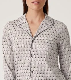 Calida Chemise De Nuit Manches Longues Favourites Seduction Charm Cream 2 Calida Chemise De Nuit Manches Longues Favourites Seduction Charm Cream -Lingerie Sipp Boutique liq ent bt ml 95cm 904 charm cream 2