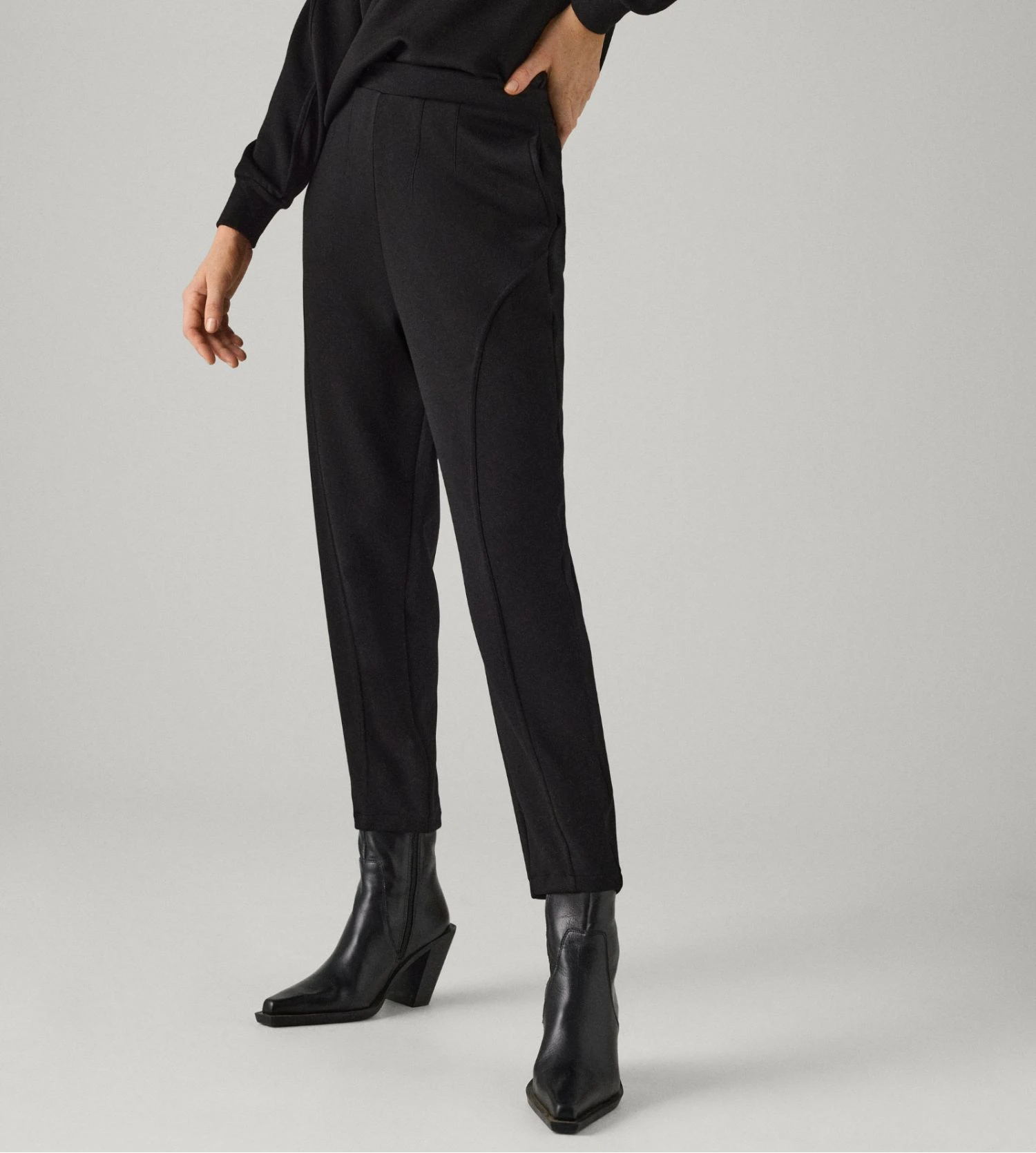 Pantalon à pinces Noir Pantalon à Pinces Noir -Lingerie Sipp Boutique pantalon droit pince noir