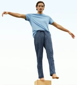 Calida Pantalon D'intérieur En Coton Pour Homme Bleu Aux Motifs Géométrique RMX Sleep Glacier Lake 5 Calida Pantalon D'intérieur En Coton Pour Homme Bleu Aux Motifs Géométrique RMX Sleep Glacier Lake -Lingerie Sipp Boutique pantalon h 432 glacier lake 432 glacier lake 5