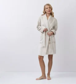 Peignoir Doux Femme En Pilou Uni Beige Crème -Lingerie Sipp Boutique peignoir col chale pilou uni beige creme 4