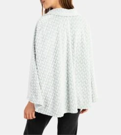 Poncho Boutonné Pilou Vert Clair 2 Poncho Boutonné Pilou Vert Clair -Lingerie Sipp Boutique poncho cape bout pilou uni p38 epi 2