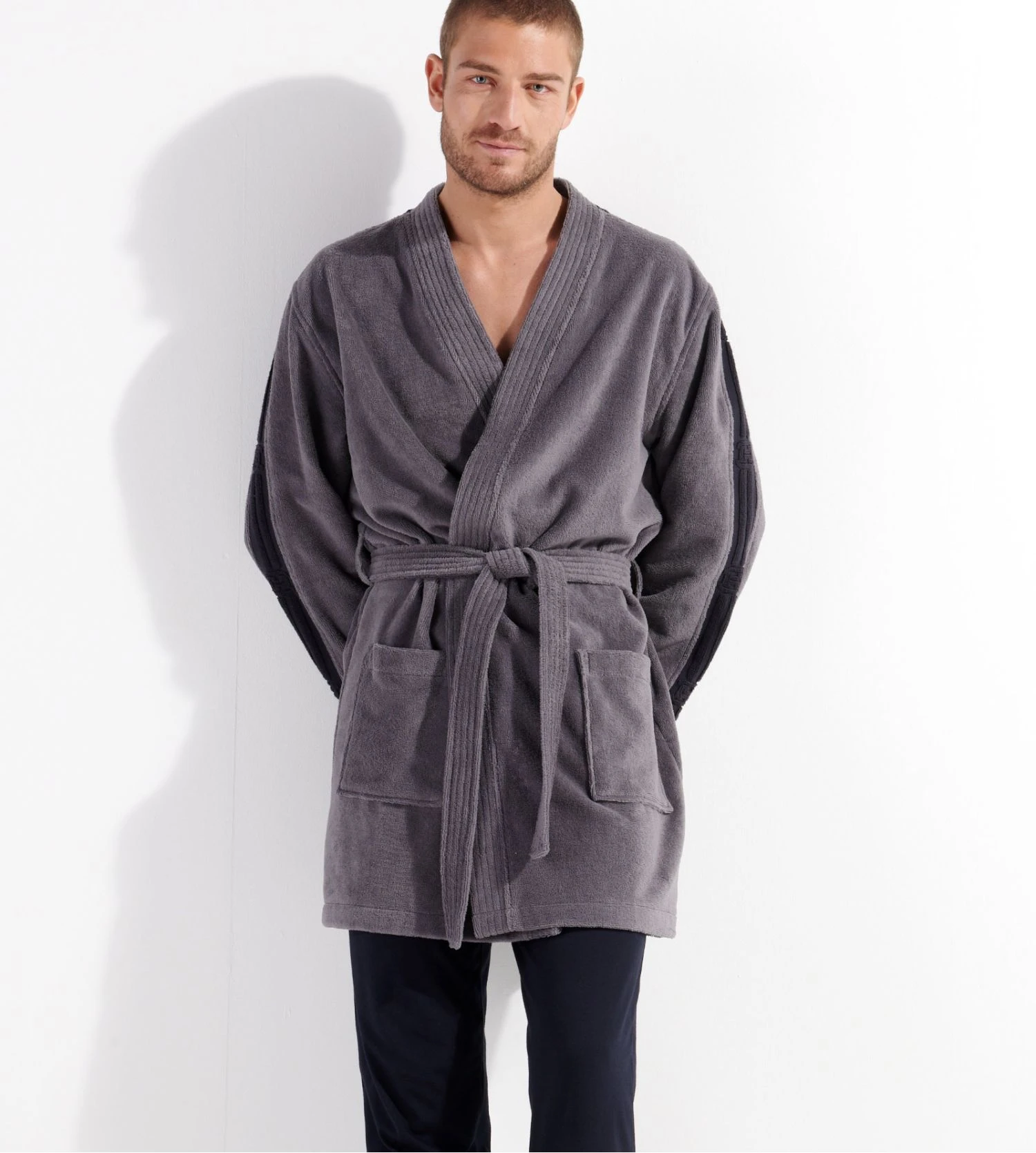 Peignoir éponge en coton gris PRESTON Hom Peignoir éponge En Coton Gris PRESTON -Lingerie Sipp Boutique preston peignoir ep velours 3 4 gris oozu gris 2