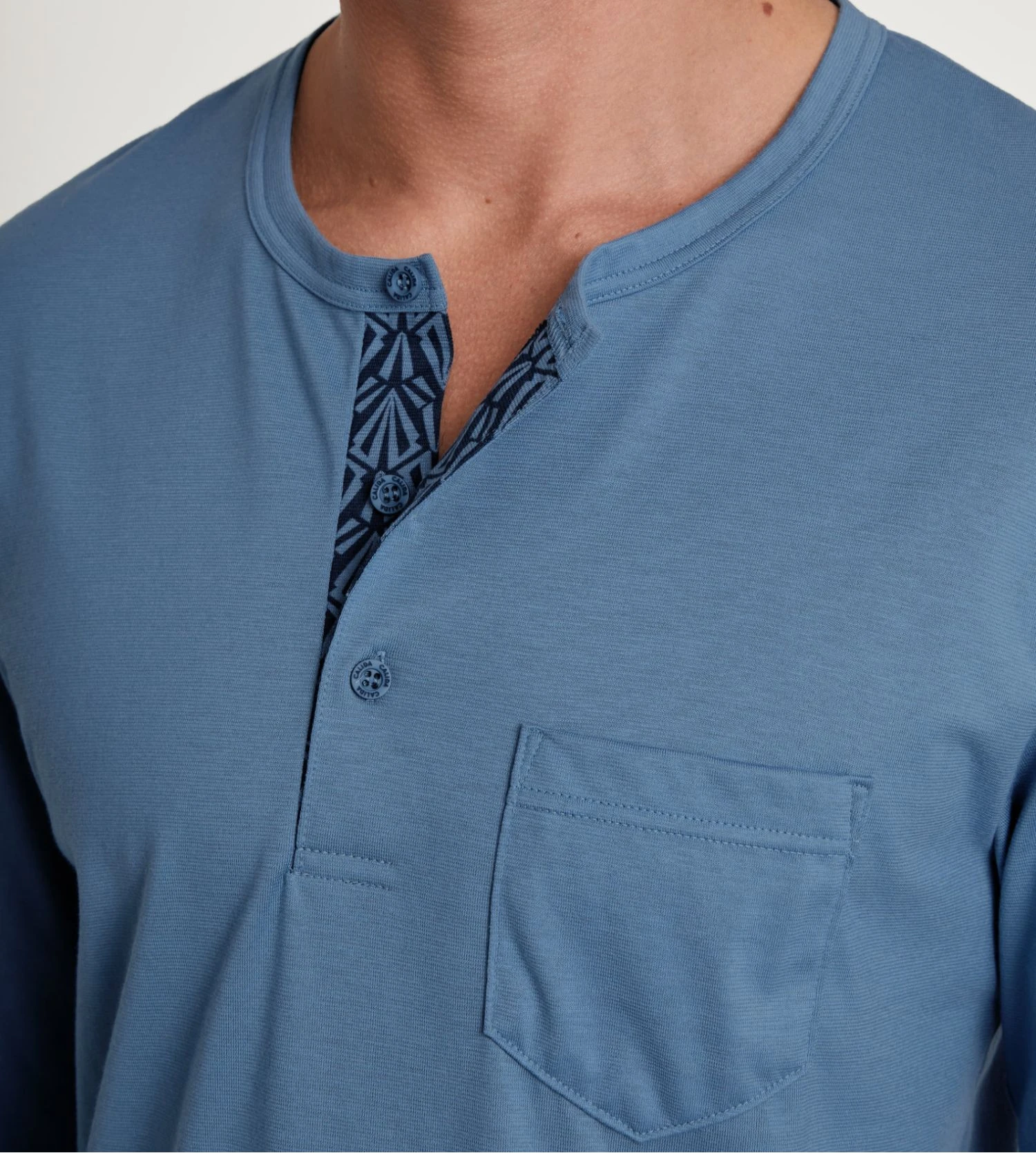 Pyjama homme long Relax Imprint 2 Coronet Blue Calida Pyjama Homme Long Relax Imprint 2 Coronet Blue -Lingerie Sipp Boutique pyj h long tunisien droit coronet blue 4