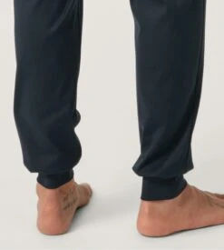 Calida Pyjama Homme Resserré Relax Comfy 5 Dark Sapphire Bleu 5 Calida Pyjama Homme Resserré Relax Comfy 5 Dark Sapphire Bleu -Lingerie Sipp Boutique pyj h u long droit interlock lourd 479 dark sapphire bleu 5