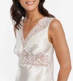 Nuisette Longue En Satin Et Dentelle Crème -Lingerie Sipp Boutique rio nuis longue satin dent 130cm cream 002 2