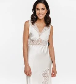 Nuisette Longue En Satin Et Dentelle Crème -Lingerie Sipp Boutique rio nuis longue satin dent 130cm cream 002 3