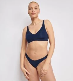 Sloggi Brassière Mousse Zero Feel 2.0 Navy Blue -Lingerie Sipp Boutique sloggi zero feel soft bra mousse navy blue 3