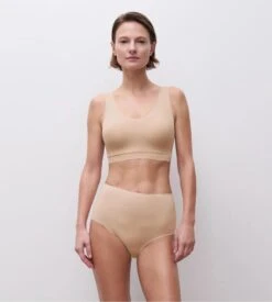 Chantelle Culotte Maxi +size (XL - 4XL) SoftStretch Beige Doré 4 Chantelle Culotte Maxi +size (XL - 4XL) SoftStretch Beige Doré -Lingerie Sipp Boutique softstretch culotte maxi grande taille 01n beige dor peau 4