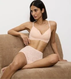 Triumph Soutien-gorge Ampliforme Fit Smart POUDRE 5 Triumph Soutien-gorge Ampliforme Fit Smart POUDRE -Lingerie Sipp Boutique soutien gorge ampliforme fit smart poudre 5