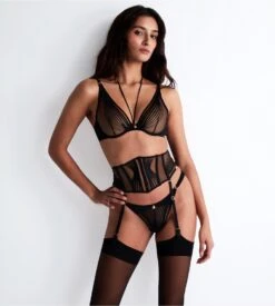 Aubade Serre Taille Sumptuous Waves Smoky Attraction X Cindy Brunat 5 Aubade Serre Taille Sumptuous Waves Smoky Attraction X Cindy Brunat -Lingerie Sipp Boutique sumptuous waves serre taille smoky attraction 5