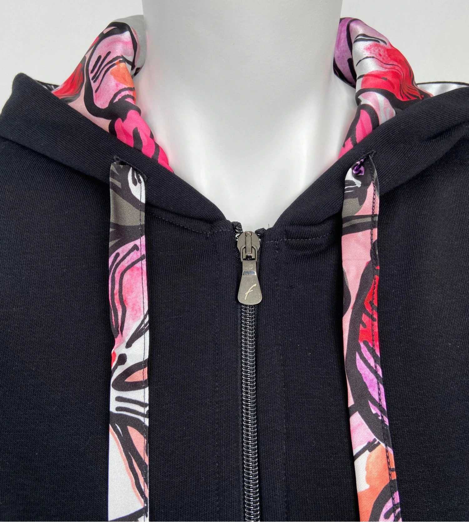 Veste de jogging zippée à capuche Noir Veste De Jogging Zippée à Capuche Noir -Lingerie Sipp Boutique veste capuche zipee jogging 990 noir 1