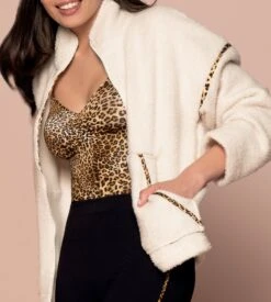 Veste Pour Femme Libre Panthère Fauve Et Noir -Lingerie Sipp Boutique veste pour femme libre panthere 1369 fauve et noir 3