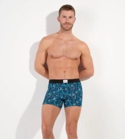 Boxer Homme édition Limitée Ft. Artiste Le D. Voyages Motifs Festifs Bleus -Lingerie Sipp Boutique voyages boxer briefs p0bi blue print 5